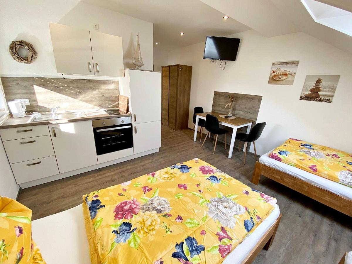 Seehaus Mamming - Hotel - Schlaffaesser - Biergarten - Camping Kültér fotó