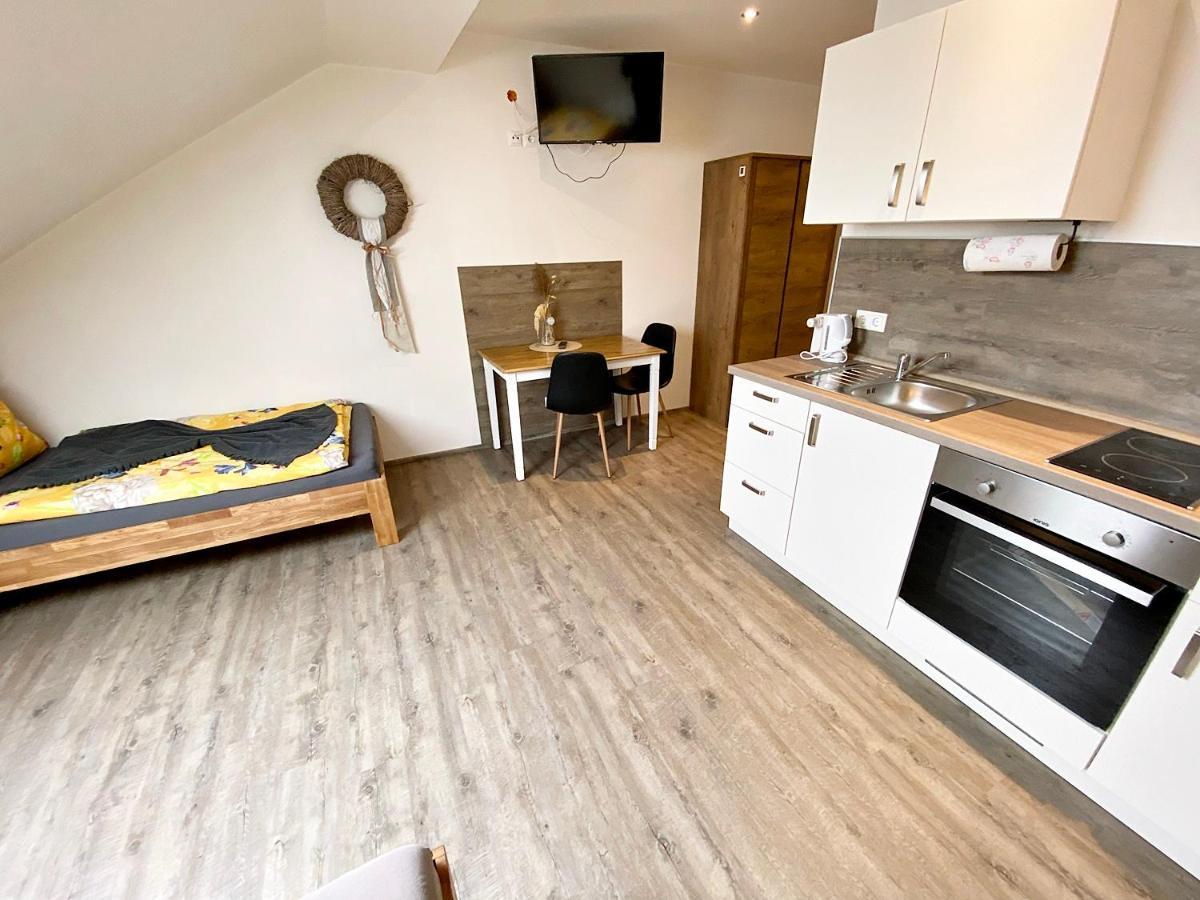 Seehaus Mamming - Hotel - Schlaffaesser - Biergarten - Camping Kültér fotó